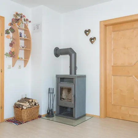 Monika Schwaiger, Appartements Apartamento